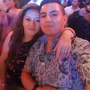 Meet your Posher, Carmi